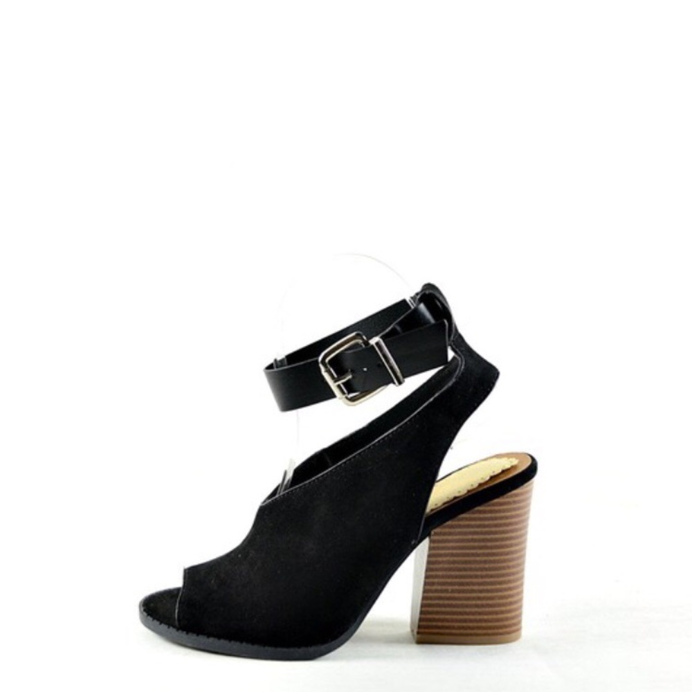 Last 1✨Kenzie Black Vegan Suede Ankle Strap Bootie - Picture 4 of 8